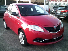 Lancia Ypsilon benzina 5 porte - Affare