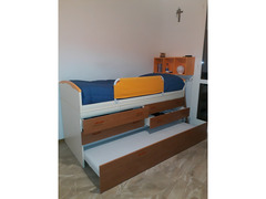 Struttura letto con secondo letto a scomparsa